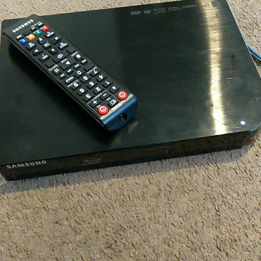 Blue ray DVD player